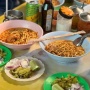 Mencicipi Khao Soi Otentik di Bali, Hidangan Kari Pekat Diperkaya Iga Sapi Lembut