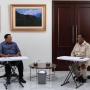 Low Profile! Prabowo Ngaku Junior saat Sambangi SBY di Pacitan