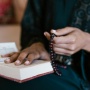 Keutamaan Membaca Ayat Kursi Sebelum Tidur