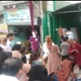 Kocaknya Selebrasi Ibu-ibu Pendukung Anies Vs Prabowo Saat Hitung Suara, Gibran Ikutan Ngakak