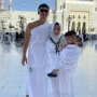 Potret Gemas Issa di Momen Umrah Pertama Keluarga Nikita Willy: Ketiduran Saat Tawaf!
