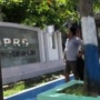 Caleg Diduga Stres, Teriak-teriak 'Besok Pelantikan' di Depan DPRD Ngawi