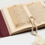 Bacaan Surah Yasin Malam Nisfu Syaban dan Keutamaannya