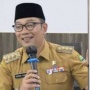 Pendidikan Ridwan Kamil vs Ahmad Sahroni, Bakal Bersaing di Pilgub DKI Usai Adu Baliho?