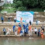Sebarkan Semangat Rawat dan Jaga Ekosistem, Brantas Abipraya Tebar Benih Ikan di  Waduk Brigif