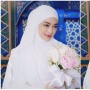 Celine Evangelista Akui Nyaman Kenakan Hijab, Ternyata di Katolik Juga Ada Pakaian yang Mirip Kerudung, Lho