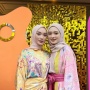 Adu Gaya Zaskia Gotik dan Inara Rusli Saat Hadiri Gelaran Fashion: Bak Pinang Dibelah Dua!
