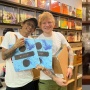 Momen Ed Sheeran Jalan-jalan di Pasar Santa, Sempat Beli Vinyl Band Indonesia