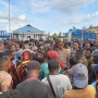 Demo Minta PSU Berujung Ricuh, Kantor KPU Yahukimo Diserang Massa Pendukung Caleg, 1 PNS Terluka!