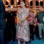 Sering Tampil Anggun Pakai Busana Desainer, Ini 5 Inspirasi Baju Lebaran Ala Kahiyang Ayu