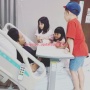 Momen Haru Desta Dijenguk Anak-anaknya di Rumah Sakit