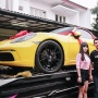 Dinar Cany Pamer Kado Porsche 911 Carrera dari Ko Apex, Harganya Bikin Melongo...