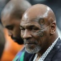 Mike Tyson Kembali Naik Ring Melawan Jake Paul untuk Duel Eksibisi