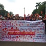 Aksi Kaum Perempuan Geruduk Istana: Adili Jokowi Perusak Demokrasi!