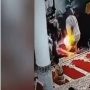 Viral Jemaah Terbakar Saat Shalat Berjamaah, Semua Lari Pontang-panting: Pengendali Api Lagi Hijrah!