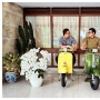 Momen Ceria Anies Bertemu Cak Imin Usai Pilpres 2024, Naik Vespa Bareng Cari Takjil