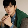 Kim Soo Hyun Secara Positif Pertimbangkan Tawaran Drama Disney, Knock Off