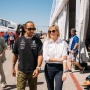 Lewis Hamilton Ikut Menyerukan Kesetaraan Gender di Kalangan Motorsport