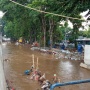 Terekam Buang Limbah Tinja ke Saluran Air Jatinegara, Pelaku Kini Diburu Dinas LH