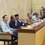 Ikut Nimbrung saat AHY Rapat Perdana di DPR, Ketua Komisi II: Gak Usah Khawatir, Aman Pak Ibas!