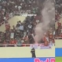 Ngamuk, Suporter Vietnam Bakar Flare saat Kalah dari Timnas Indonesia