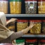 Berapa Anggaran Snack Pejabat? Tak Habis Dimakan, Tapi Habisi Uang Negara