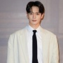 Karisma yang Menyala, Penampilan Minho SHINee di Fashion Show Roma Banjir Pujian