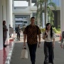 Menilik Harga Outfit Sandra Dewi saat Diperiksa Kejagung: Masih Puluhan Juta