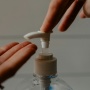 4 Body Wash Aroma Bunga yang Lembut dan Segar, Bikin Mandi Jadi Rileks!