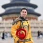 Verrell Bramasta Pakai Kostum Kaisar di Beijing, Turis dan Warga Lokal Antre Minta Foto Bareng