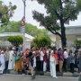 Dari Jalan Majapahit Hingga Simpang Harmoni, Ribuan Warga Antre Hadiri Open House Jokowi