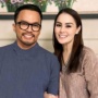 Potret Lebaran Keluarga Faisal Harris, Beda Foto Bareng Sarita dan Jennifer Dunn, Senyumnya Jadi Sorotan
