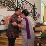 Momen Prabowo Tampak Malu-malu Berjoged Saat Titiek Soeharto Nyanyi