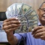 Akankah Dolar AS Tembus Rp17.000?