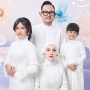 Bocil Sultan, Anak Bungsu Bos MS GLOW Santai Pakai Tas Rp95 Juta saat Setor Uang THR ke Bank