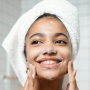 3 Facial Wash Terbaik di Bawah Rp100 Ribu untuk Kulit Kering dan Berjerawat