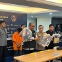 Polisi Sita Alat Bantu Seks hingga 3 Pucuk Senpi dari Tersangka yang Cekoki Remaja Open BO hingga Tewas