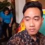 Gibran Pasang Muka Datar Sindir Paslon Lain Soal Foto Wapres Terpilih