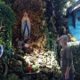 Merapal Doa di Gua Maria Grabag, Terbuka untuk Semua Agama