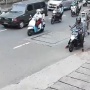 Tak Jauh dari Polres Jakbar, Dua Pria Terekam CCTV Lakukan Pencurian Modus Pecah Kaca