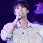 Pesta Emosional Remaja, Doyoung NCT Gebrak Panggung 2024 Lovesome Festival