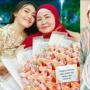 Ini Sosok Orang Tua Via Vallen yang Dianggap Membebani Anak, Curhatan Si Pedangdut Disorot!