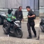 Momen Eks Gubernur DKI Jakarta Sutiyoso Naik Ojol, Adab Driver Dipuji Netizen