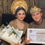 Rizky Febian Pamer Piagam Jelang Nikahi Mahalini, Apa Maksudnya?