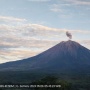 Gunung Semeru Kembali Erupsi Senin Pagi, Muntahkan Abu Vulkanik hingga 700 Meter