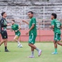 Paul Munster Isyaratkan Rombak Komposisi Pemain Asing Persebaya untuk Musim Depan
