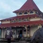 Diterjang Banjir Bandang, Masjid di Sumbar Masih Berdiri Kokoh