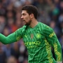 Manchester City Perpanjang Kontrak Stefan Ortega hingga 2026
