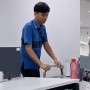 Tuai Pro Kontra, Aksi Office Boy Isikan Air Minum untuk Seluruh Karyawan
