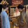 Iriana Jokowi Borong Kain Ulos Medan di HUT Dekranas, Rogoh Kocek Jutaan Rupiah